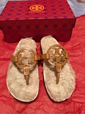 Tory Burch Tan Leather Logo Shearling Thong Sandals